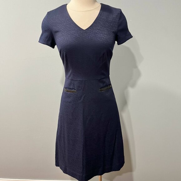 Nora Gardner Welt Pocketed Textured Short Sleeve Dress - Navy - Picture 2 of 8